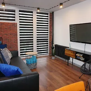 apartament-metro-rondo-onz.warsawhotelspoland.com/